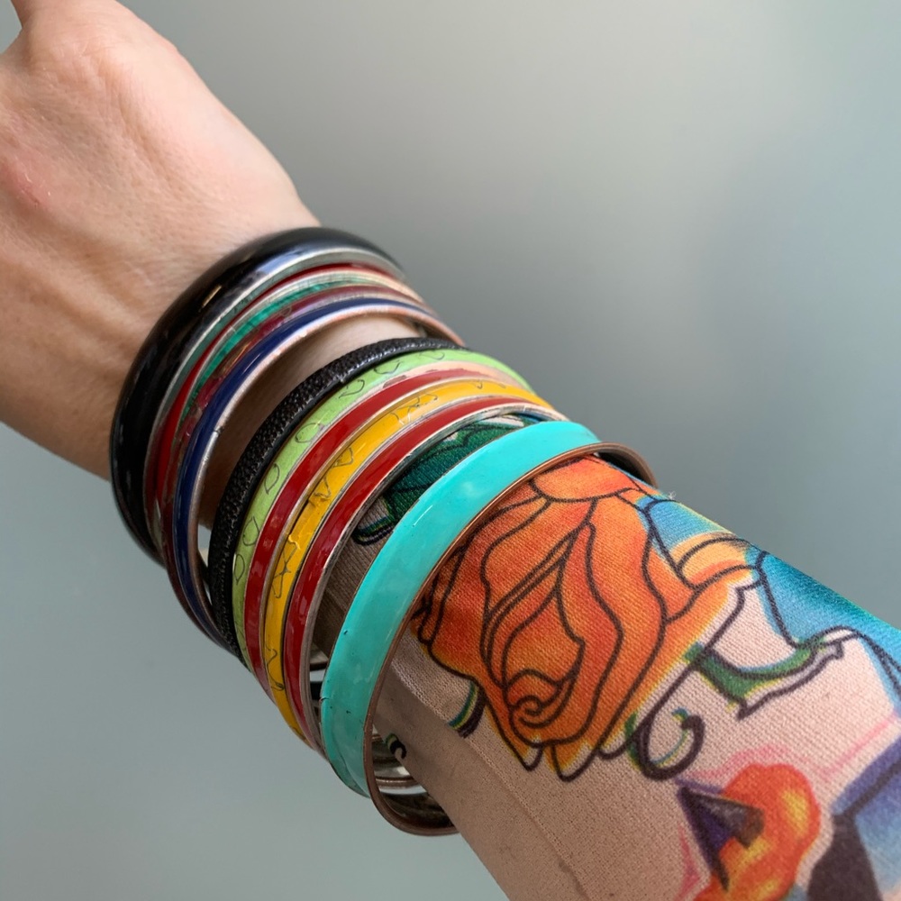 11 pcs mix and match COLORFUL BANGLES